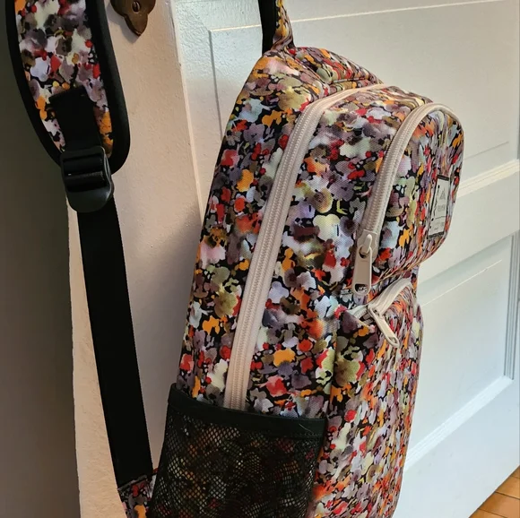 Kavu in bloom burst - Picture 3 of 9